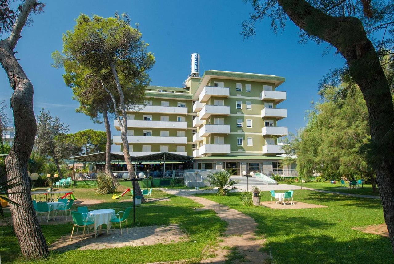 Hotel Smeraldo Giulianova Eksteriør bilde