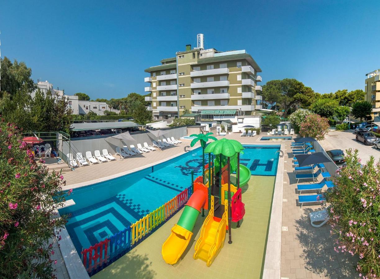 Hotel Smeraldo Giulianova Eksteriør bilde