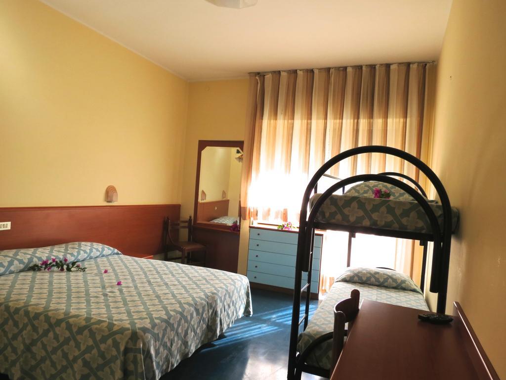Hotel Smeraldo Giulianova Eksteriør bilde