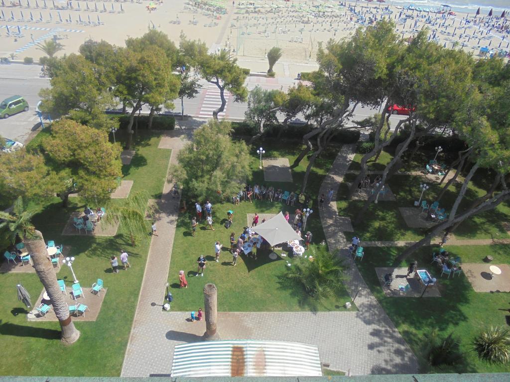 Hotel Smeraldo Giulianova Eksteriør bilde
