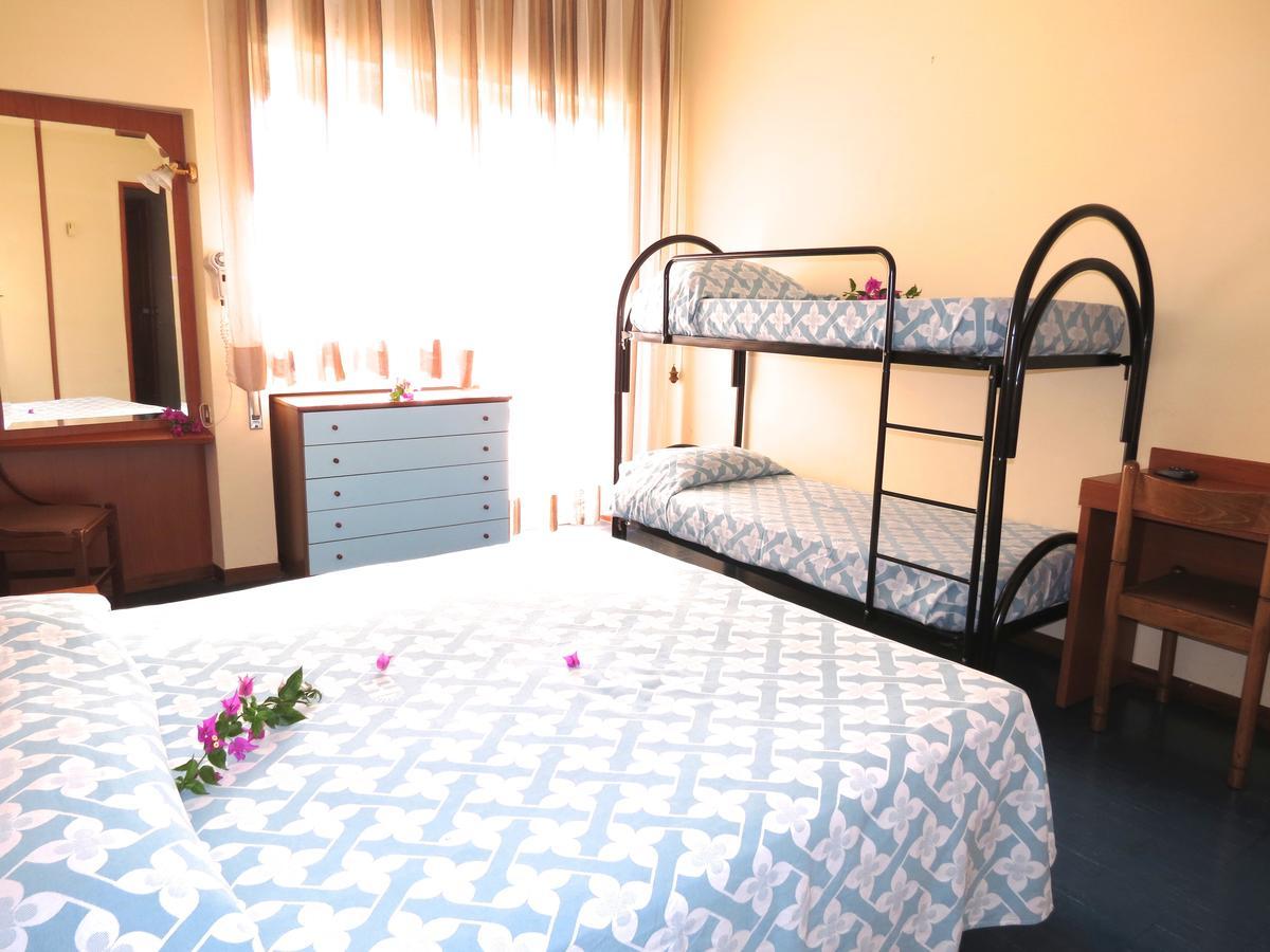 Hotel Smeraldo Giulianova Eksteriør bilde