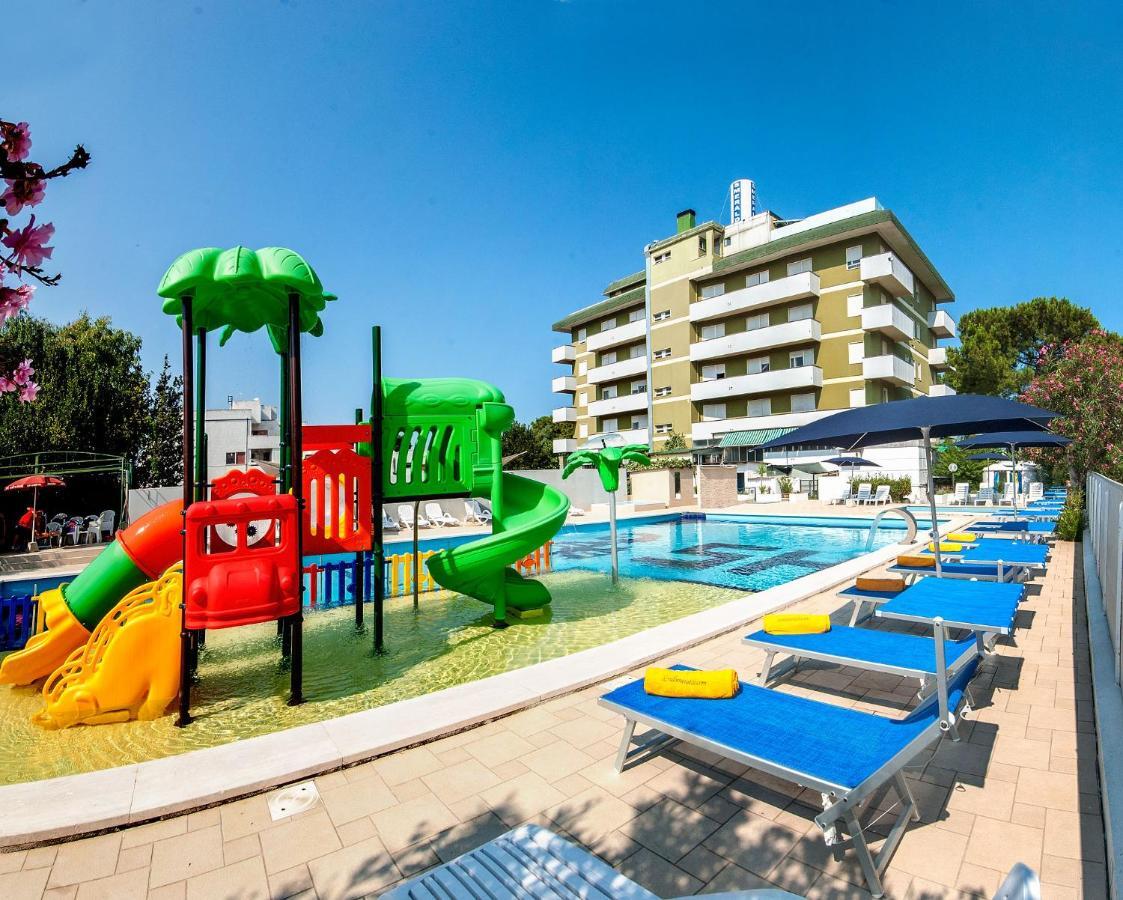 Hotel Smeraldo Giulianova Eksteriør bilde